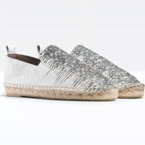 Vince Robin Espadrille Womens 7M Grey White Slip On Reptile Jute Sole Casual
